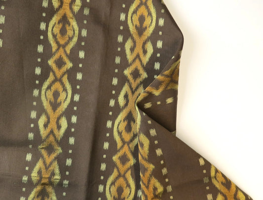Renaissance Brown And Gold Design